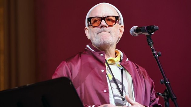 R.E.M.’s Michael Stipe posts correct lyrics for ‘It’s the End of the World As We Know It’