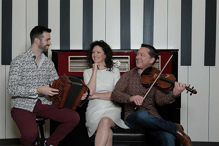 Cécilia Trio Brings Celtic and Jazz Fusion to Cambridge House Concert on September 21, 2025