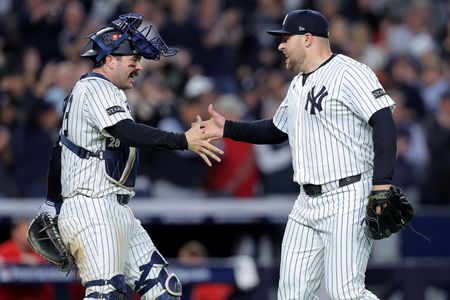 Yankees eke out win over Red Sox, force decisive Game 3