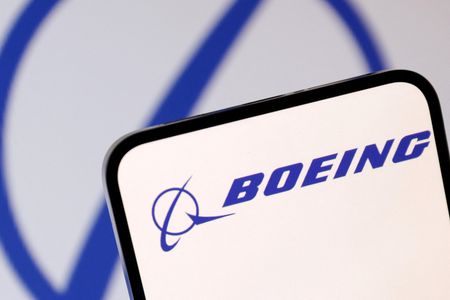 Senators call on Boeing to end eight-week-long St. Louis strike