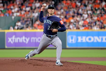 Mariners P Bryan Woo’s ALDS status uncertain