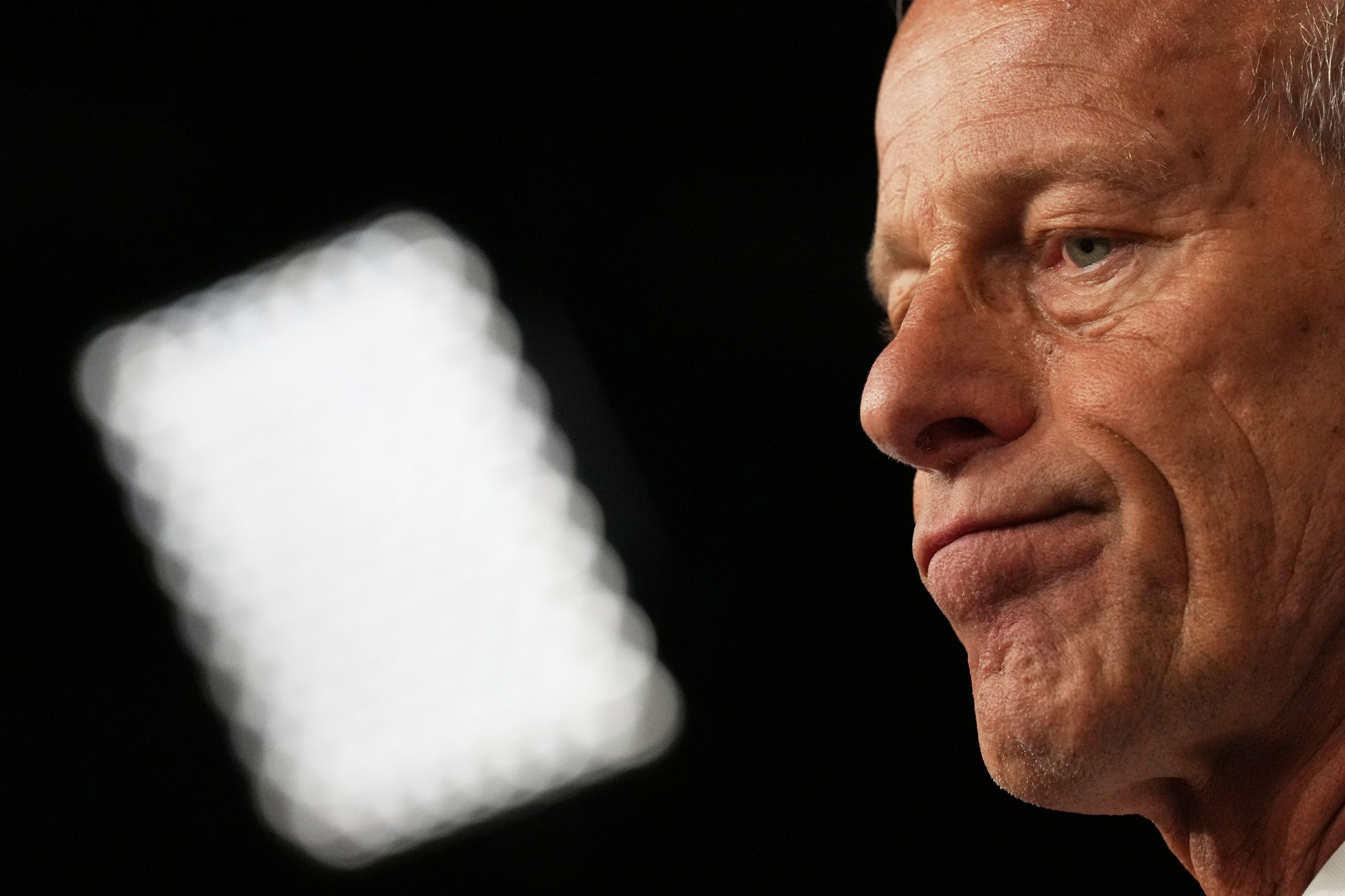 Hopes fade for quick end to shutdown as Trump readies layoffs and cuts