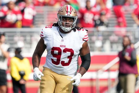 Report: 49ers DT Kalia Davis to have surgery for broken hand