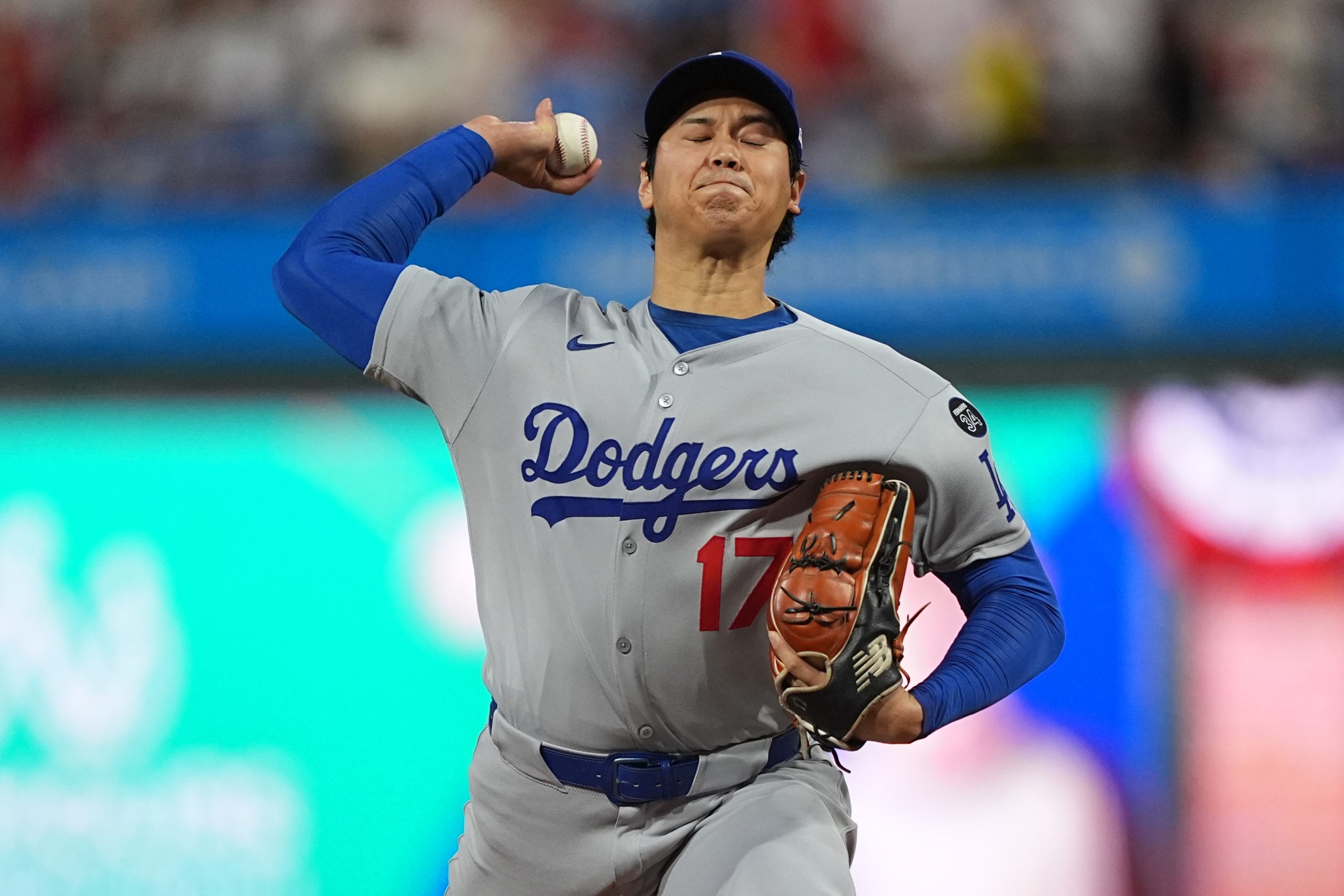 Ohtani’s pitching leads Dodgers to Game 1 win despite 4 strikeouts at the plate