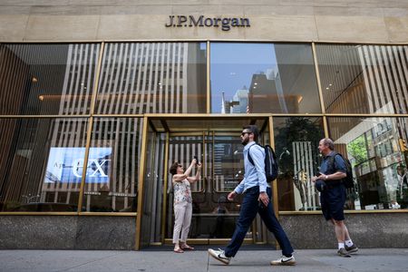 J.P. Morgan upgrades euro zone to ‘overweight’, cites attractive equities