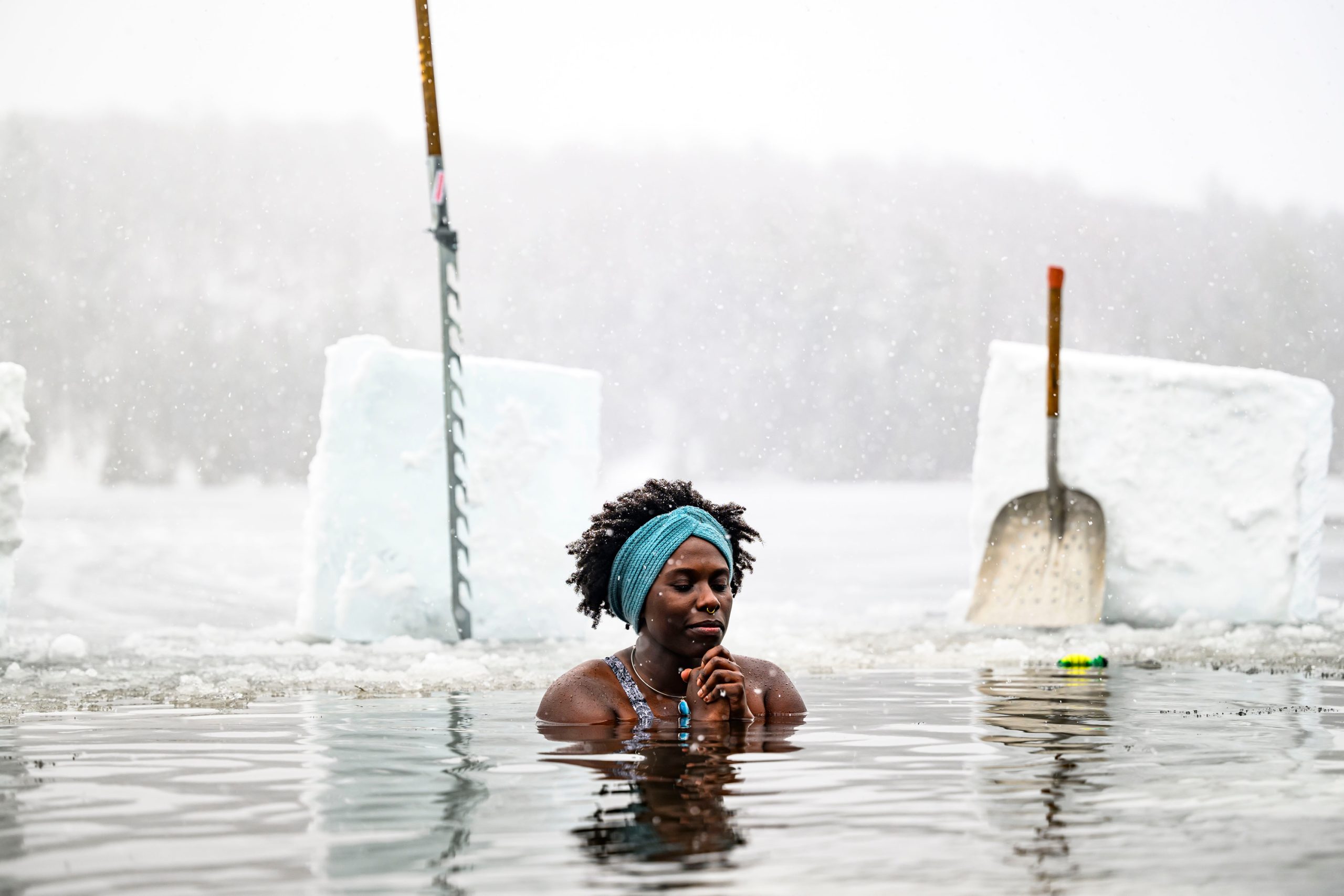 Cold-water immersion may offer health benefits — and also presents risks
