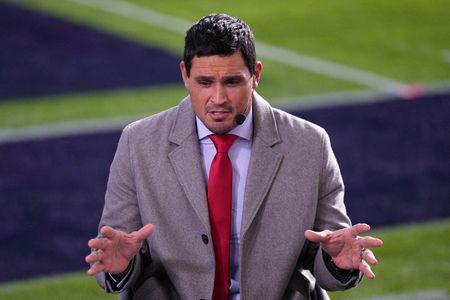 Ex-NFL QB Mark Sanchez charged with felony battery