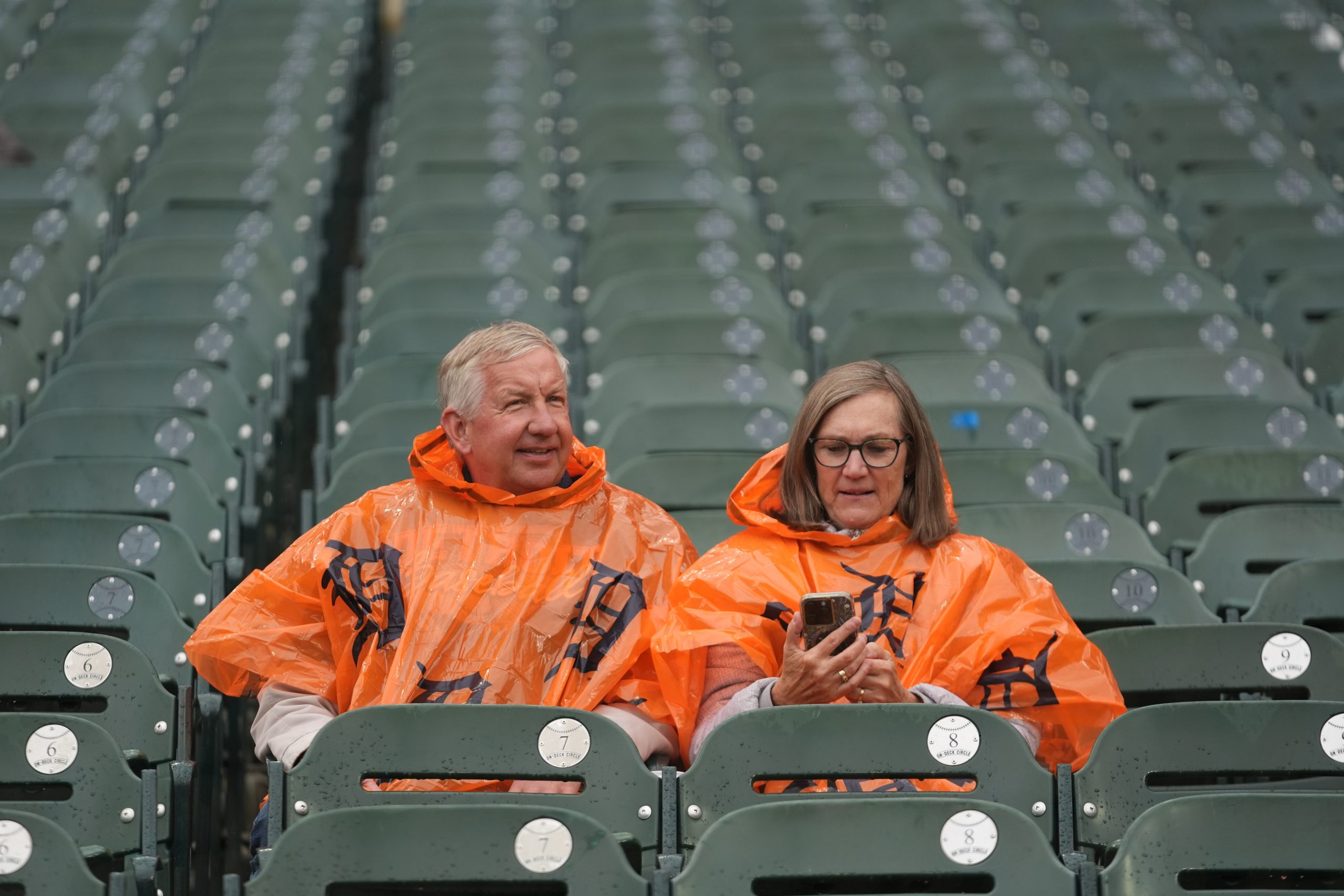 Tigers-Mariners ALDS Game 3 delayed by rain