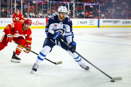 F Kyle Connor signs 8-year, $96 million deal with Jets