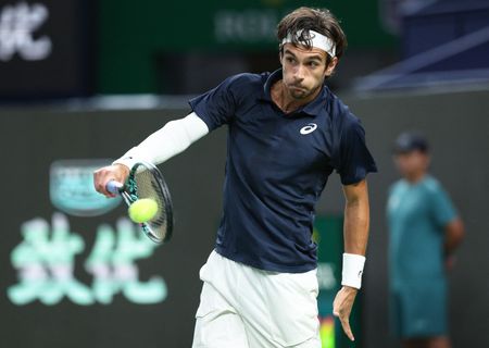 Tennis-Musetti irked by coughing Shanghai fans after Beijing apology