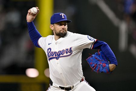 Report: Rangers ace Nathan Eovaldi has hernia surgery