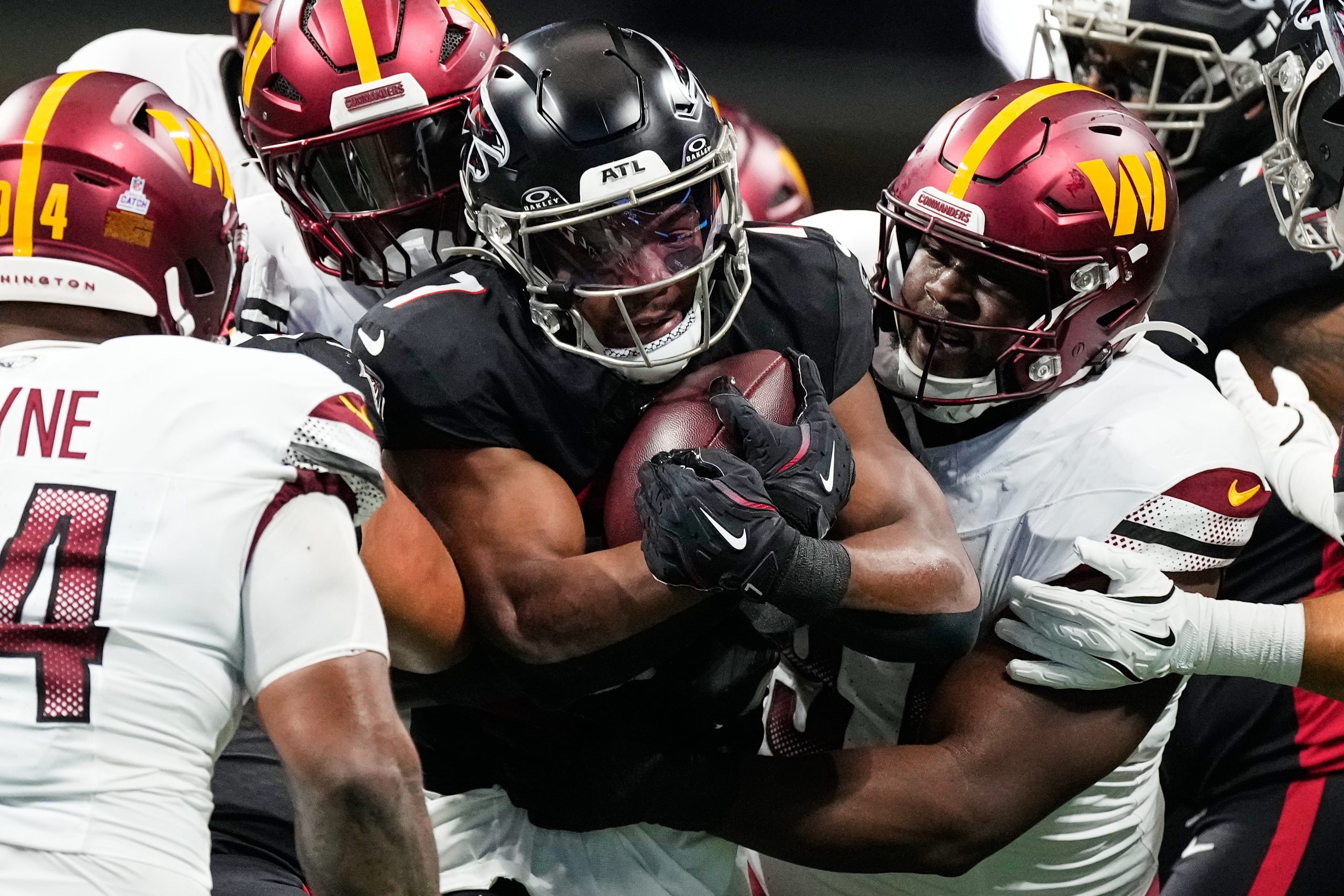 LISTEN: Bijan Robinson appreciates respect from his peers, praises Michael Penix Jr.’s poise