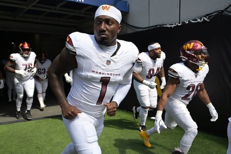 Commanders’ Deebo Samuel in limbo, Terry McLaurin out vs. Bears