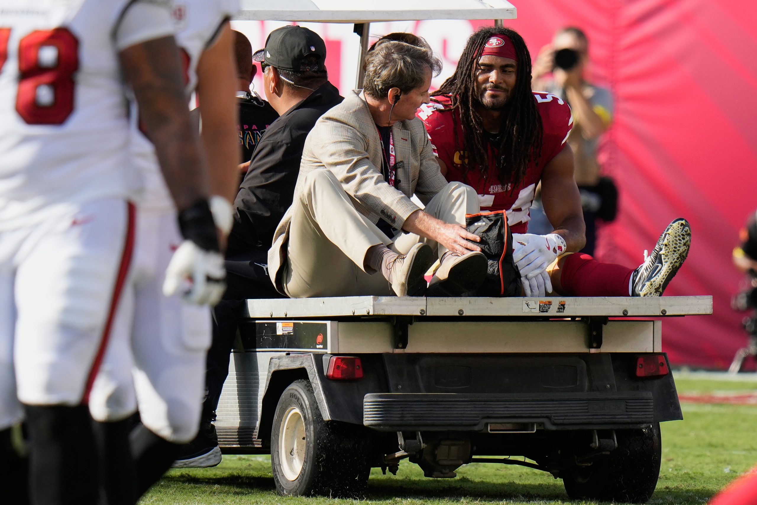 49ers All-Pro linebacker Fred Warner carted off following gruesome ankle injury