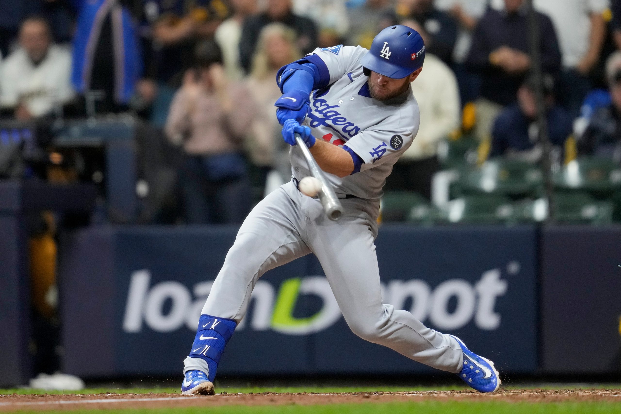 Max Muncy sets Dodgers record by hitting his 14th career postseason homer