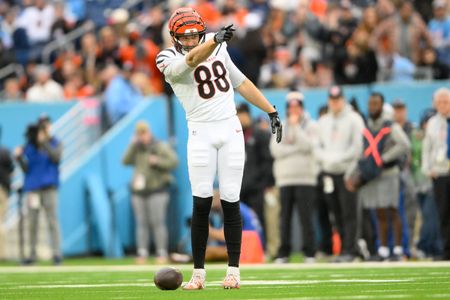 Bengals place TE Mike Gesicki (pectoral) on IR