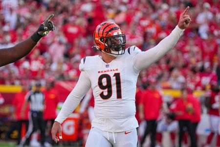 Bengals’ Trey Hendrickson (hip) questionable vs. Steelers