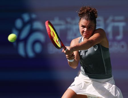 Tennis-Paolini overcomes Bencic to reach Ningbo semis, Rybakina also through