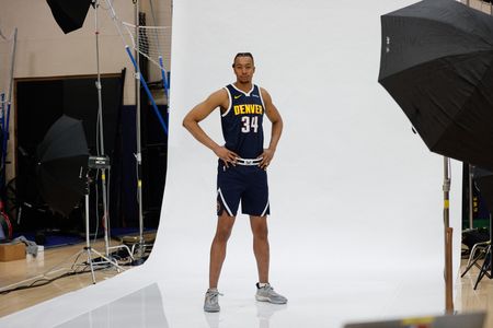 Report: Nuggets waive C Moses Brown, F Kessler Edwards