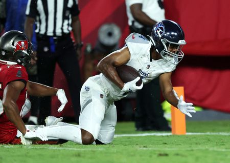 Veteran WR Tyler Lockett asks for, gets release from Titans