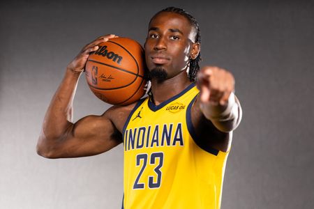 Pacers F Aaron Nesmith signs multi-year extension