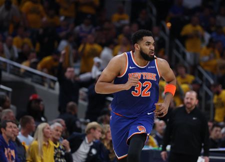 Up or down? Knicks make hourly updates to Karl-Anthony Towns’ status vs. Cavs