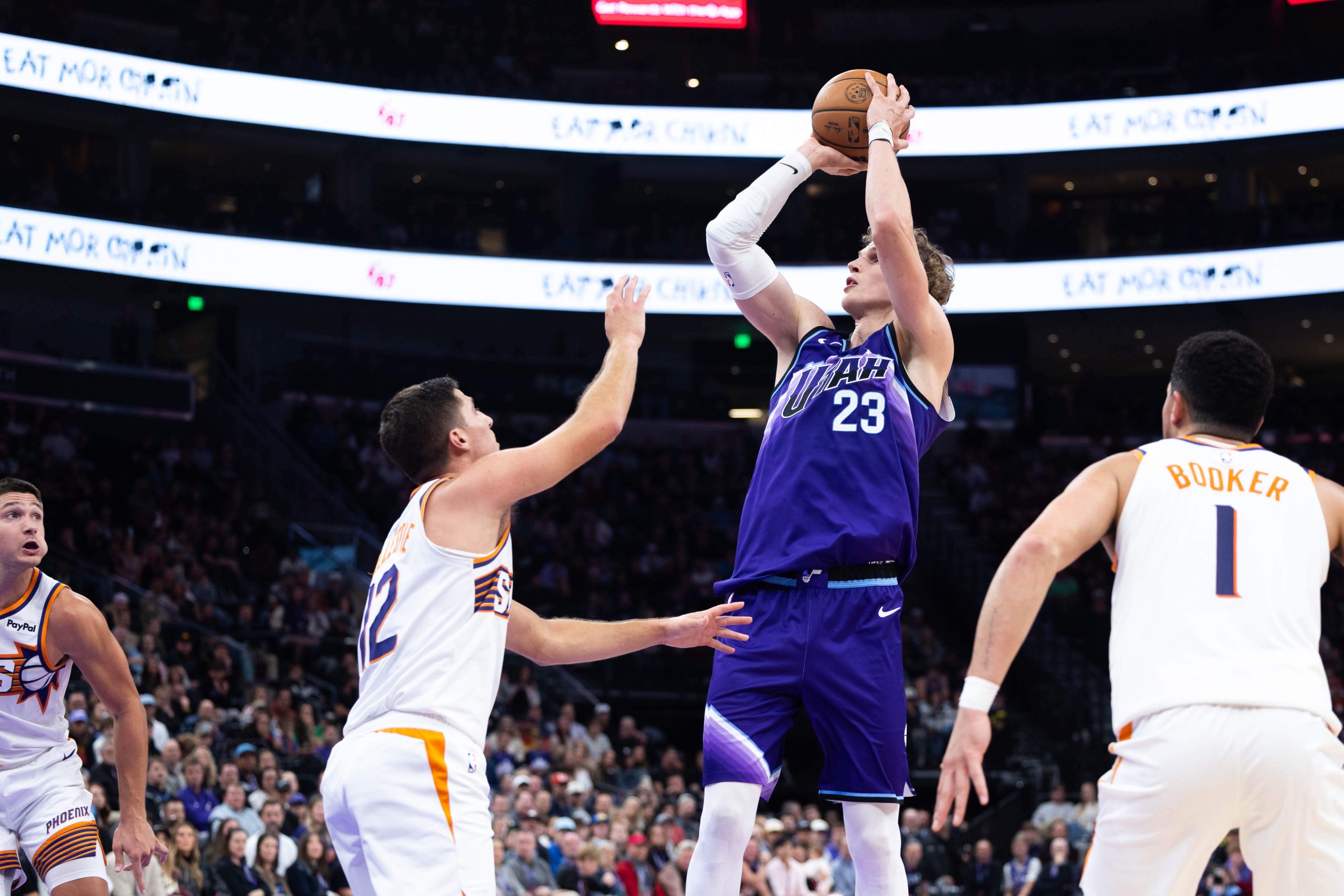 Markkanen becomes first Jazz player to top 50 points since Karl Malone in win over Suns