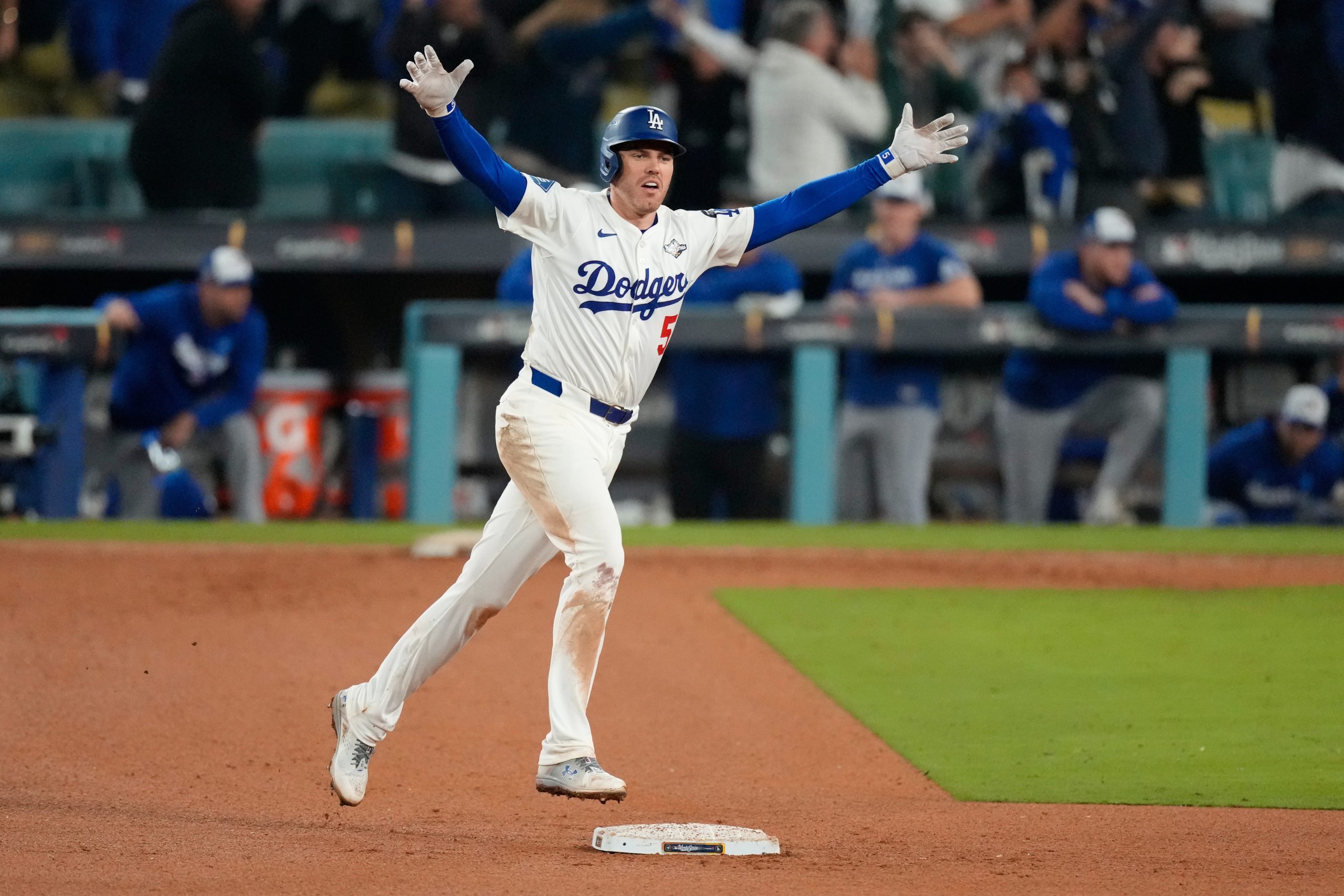 Dodgers produce 18-inning World Series sequel, `The Late, Late Sho’