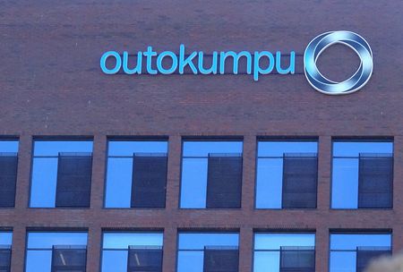 Outokumpu misses earnings forecast, to invest $45 million in pilot plant in US