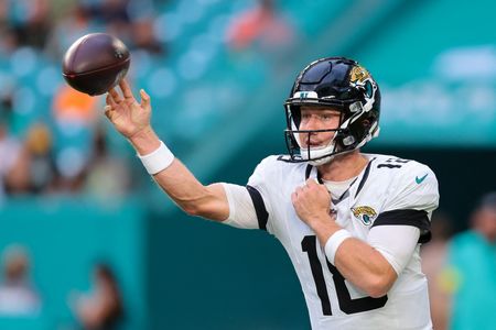 Vikings sign QB John Wolford with Carson Wentz out