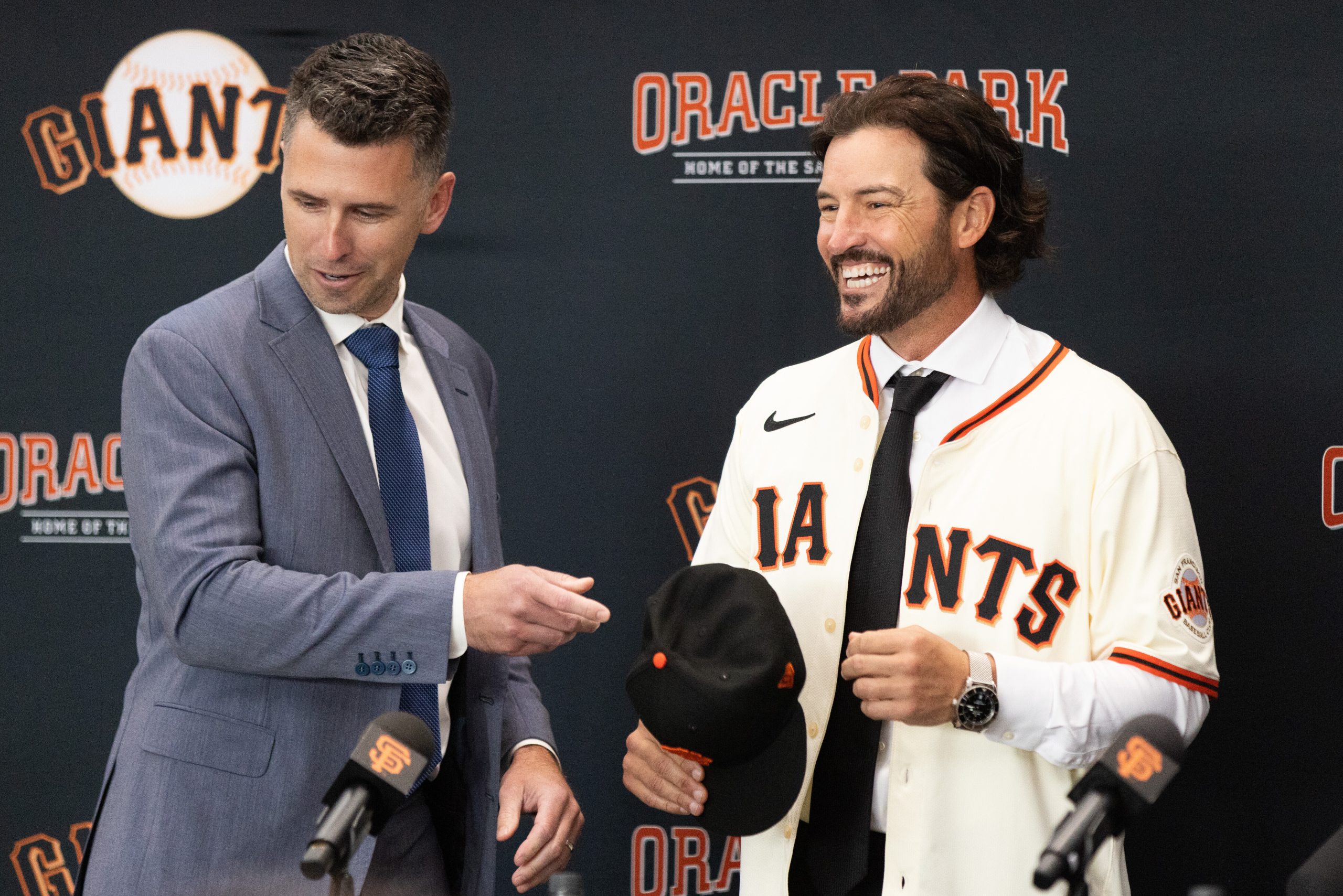 Tony Vitello takes daunting step from college ranks to MLB dugout as Giants manager
