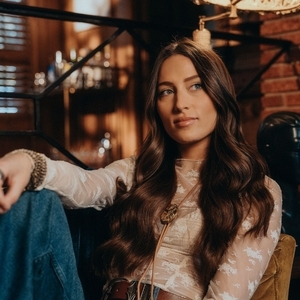 Hannah McFarland @ Peoria Civic Center – Peoria, IL