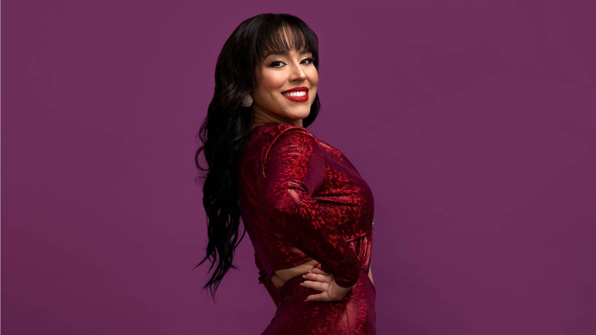 512: The Selena Experience, November 1