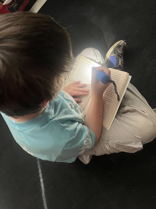 3rd graders in Mrs. Olson’s class worked hard and showed kindness to reveal their secret message of flashlight reading !…