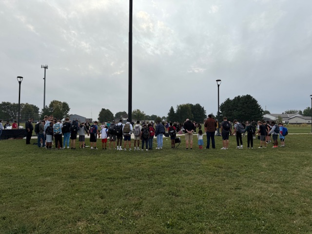 MMS students were able to participate in “See you at the Pole” last Wednesday before school.   #MAC185  #MMS   #seeyouat…