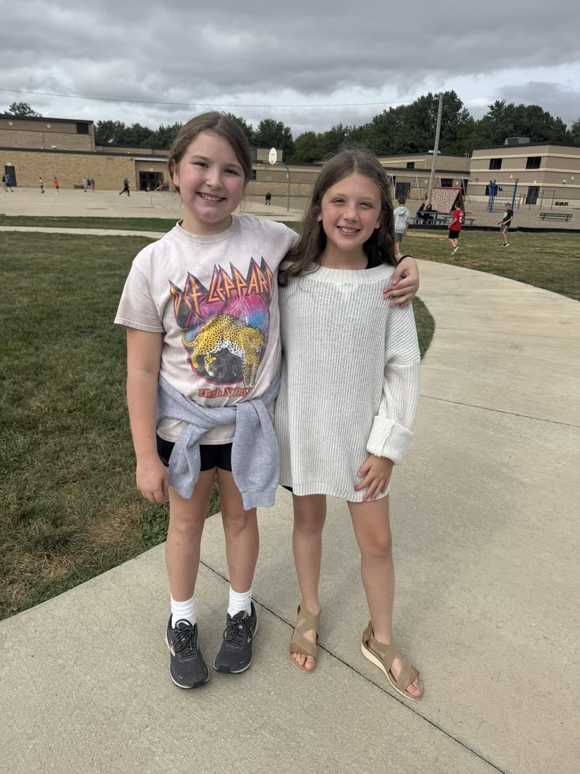 Even on cloudy days, our Edison kiddos bring the SUNSHINE. #MAC185 #edisonbombers