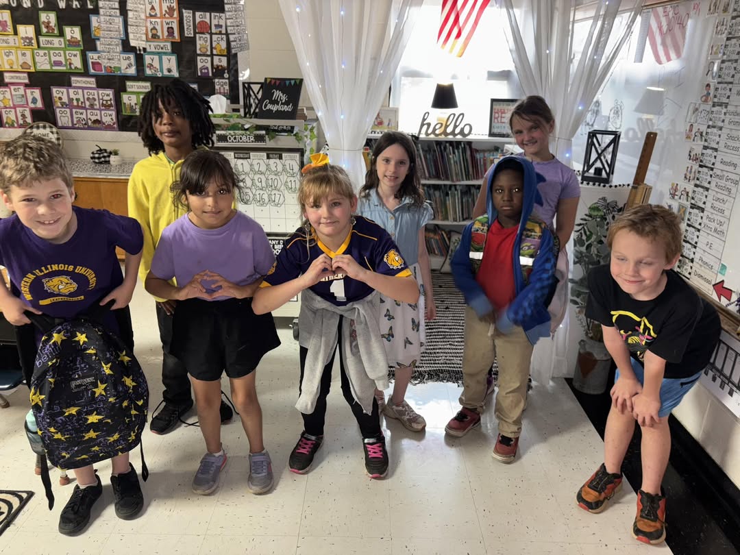 Students wore purple and gold on Friday to celebrate WIU’s Homecoming!