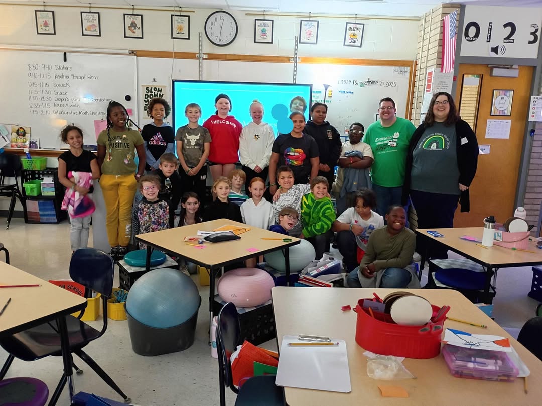 Cooper’s parents came in today and did a presentation on Dwarfism. #MAC185 #edisonbombers #thankyou