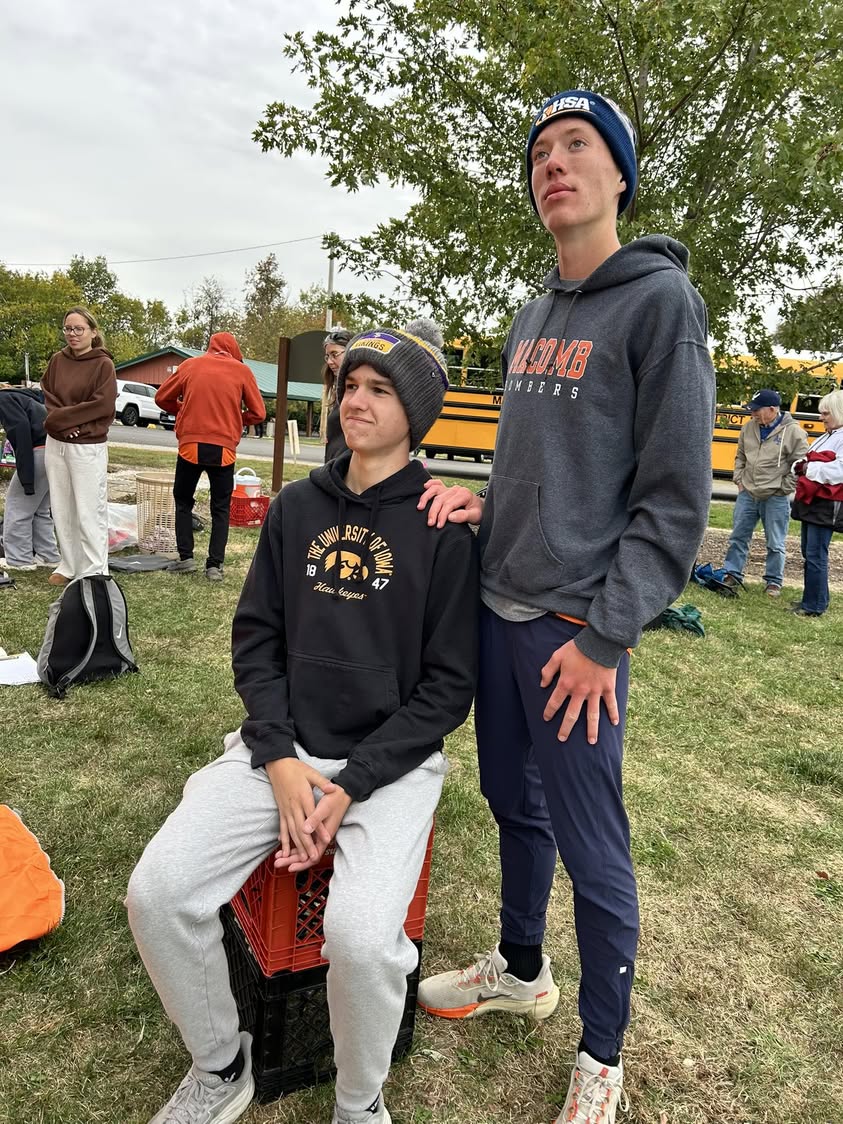 Bomber Boys Cross Country has two boys advance as individuals! Congratulations to Alex Simmons and Jackson Petitgout!  #…