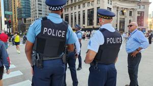 Officials, police criticize Chicago ICE stand-down; CPD says officers responded