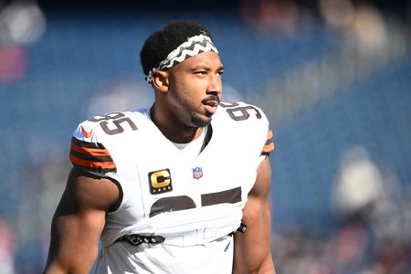 Report: Pass rusher Myles Garrett ‘will remain a Brown’