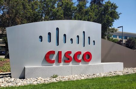 Cisco launches localized computing device to handle AI workflows