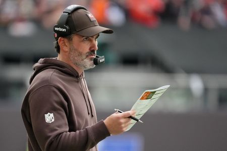 Browns’ Kevin Stefanski hands play-calling duties to OC Tommy Rees