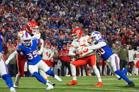 Chiefs-Bills game draws 30.8M viewers, 2nd-most this season