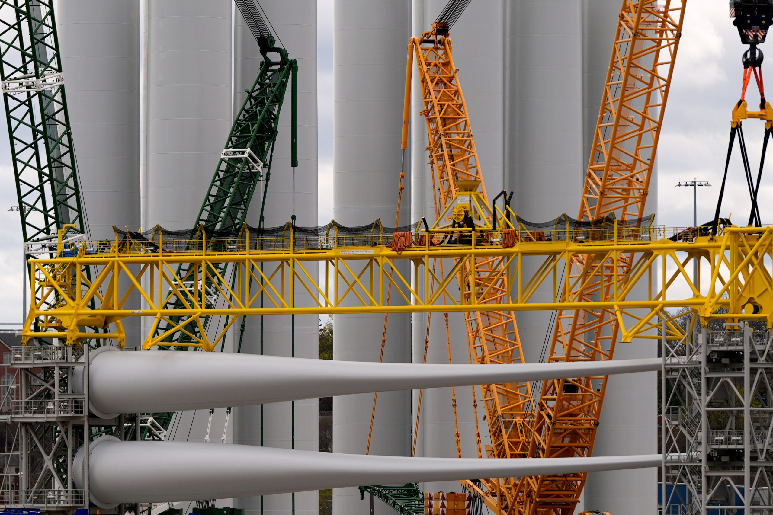 Judge allows Trump administration to reconsider approval for a Massachusetts offshore wind farm