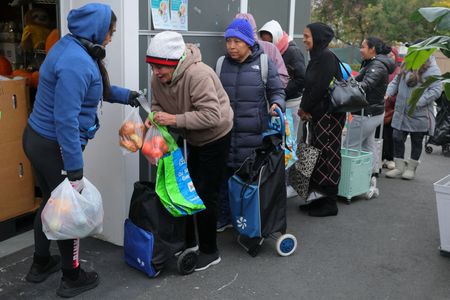 US issues food aid even as Trump administration appeals court order