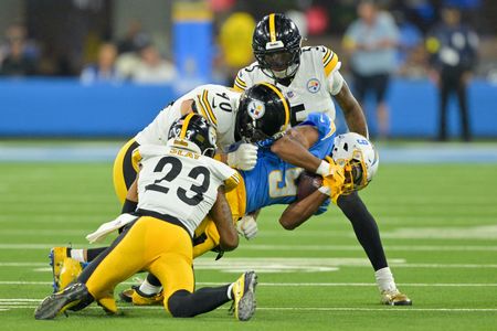 Steelers CB Darius Slay (concussion) ruled out vs. Chargers