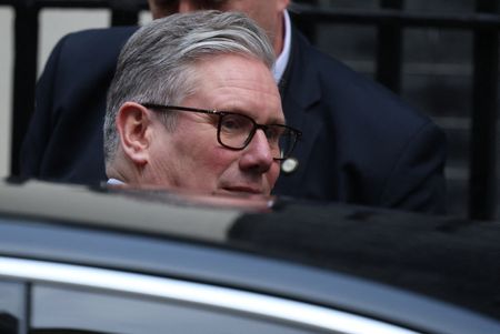 Analysis-UK PM Starmer’s authority shaken as rift with Labour lawmakers deepens