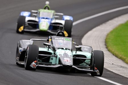 Louis Foster signs extension with Rahal Letterman Lanigan