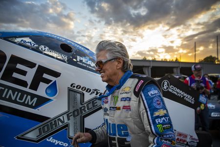 Drag racing legend John Force retires at 76